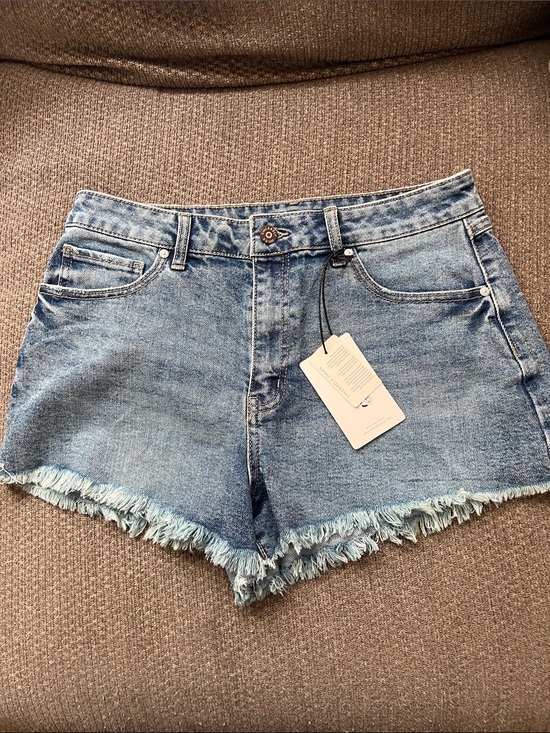Sincerly Jules Pants - Sincerely Jules Light Blue Frayed Denim Shorts teens woman’s size 11/30